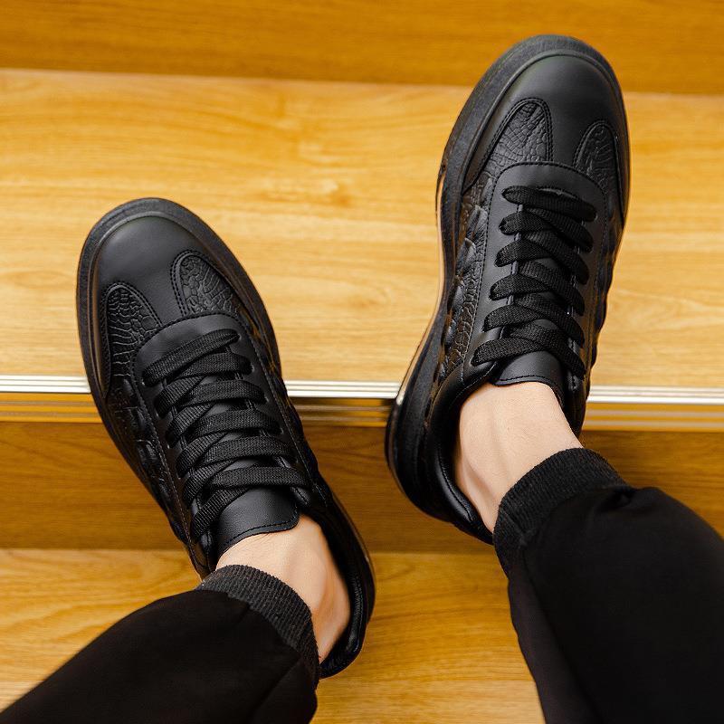 Chaussures en cuir tendance pour hommes Baskets décontractées à la mode