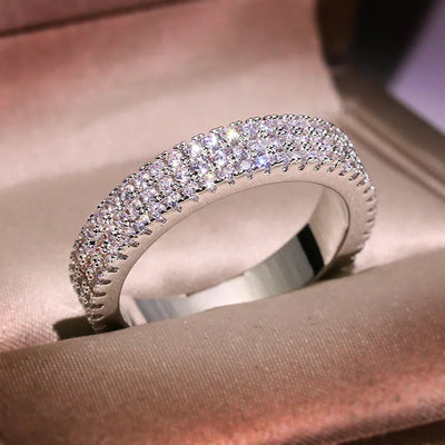 Bague de promesse classique à 3 rangées couleur argent pavé AAAAA zircon cubique alliances pour femmes bijoux de déclaration de mariée 